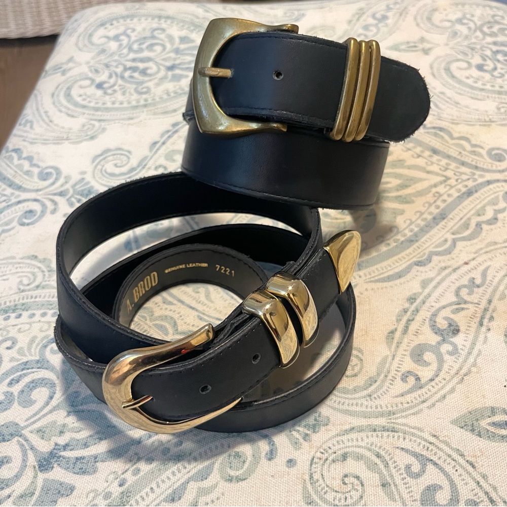 2 Vintage Navy Leather Belt with Gold Buckle 2X 40